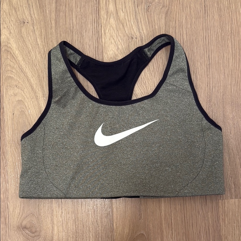 Nike Green and White Sports Bra for Intense Workouts